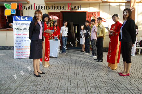 Tổ chức sự kiện cho tập đoàn N.E.C Soft Nhật Bản tại Đại học Khoa học Tự Nhiên 
