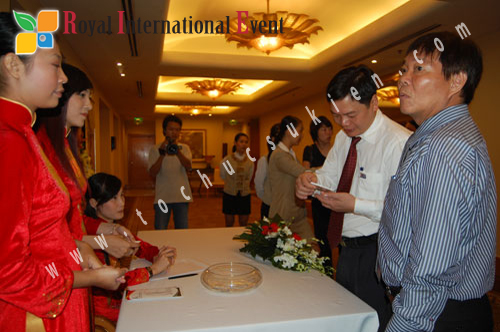 Tổ chức sự kiện Lễ khai trương VP đại  diện tại VN Công ty CP Dầu khí hóa chất Trung Quốc - Khách sạn Caravelle 8